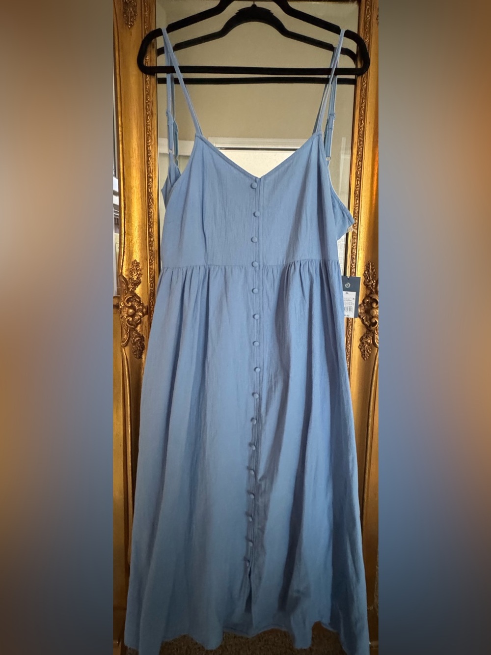 Universal Thread Light Blue Button-Front Spaghetti Strap Maxi Dress. NWT